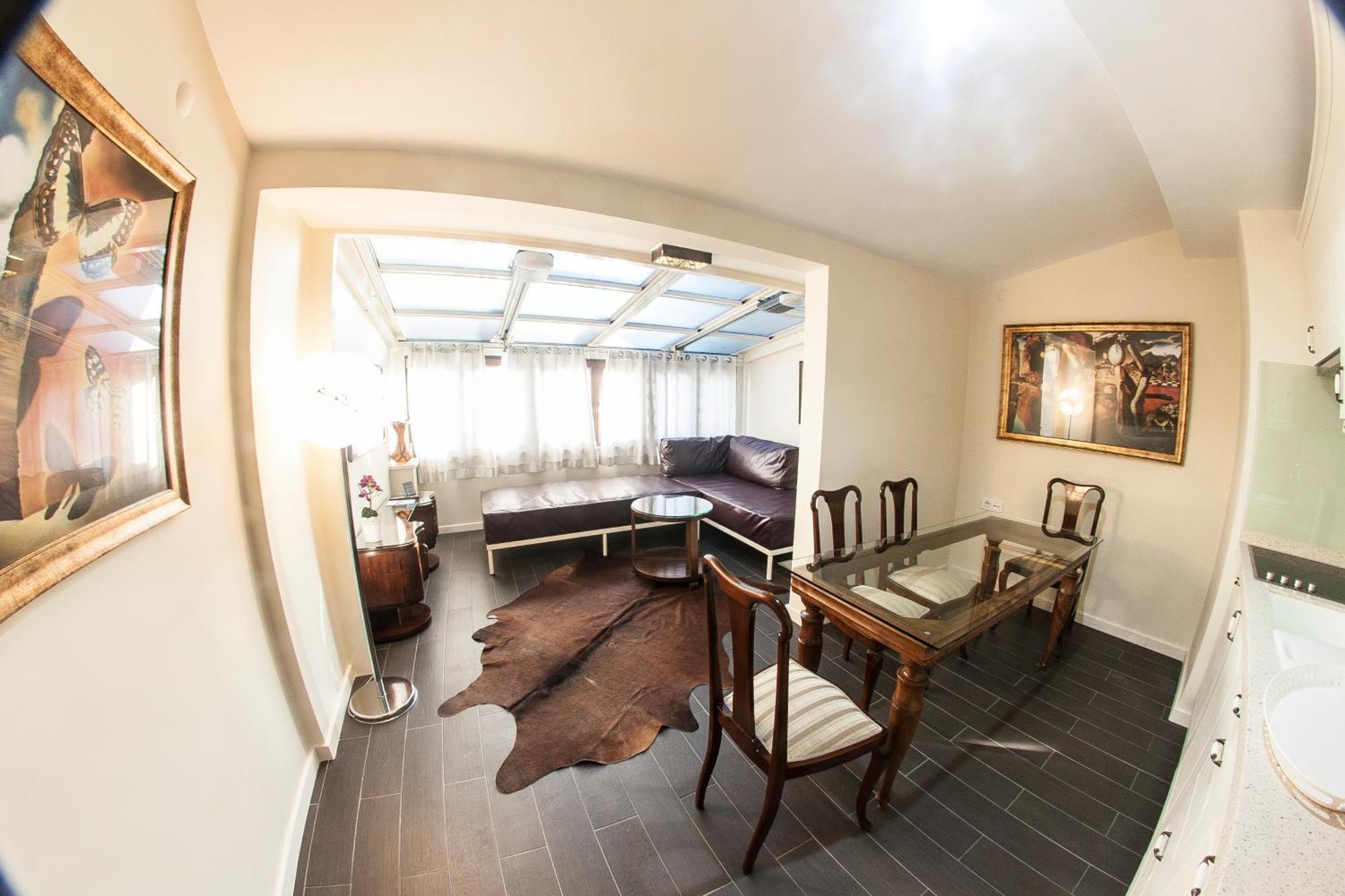 Roof Suite,43482664:JPEG
